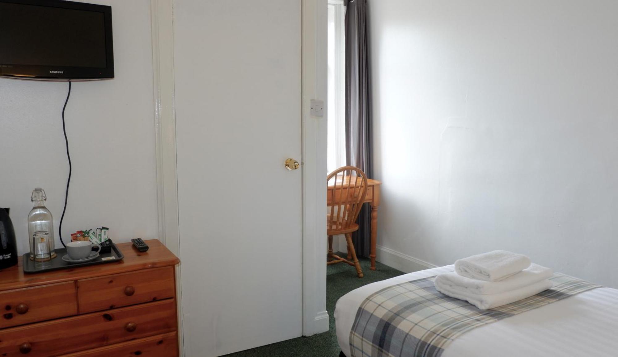 ホテル 4 Friends House エディンバラ 部屋 写真